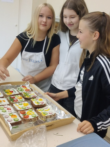 buffet verkauferinnen